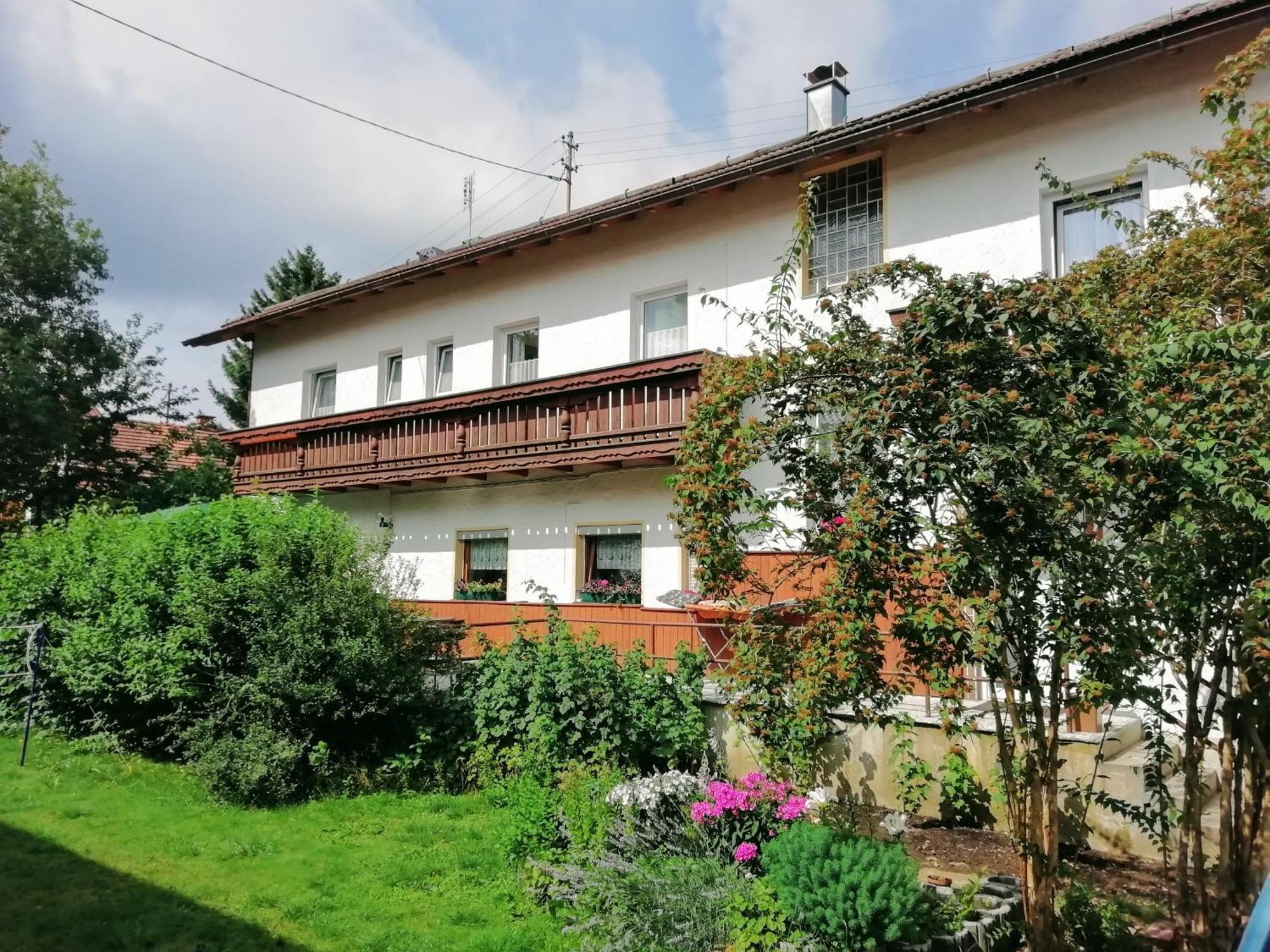 Ferienhaus Bergesblick Lam Exteriör bild